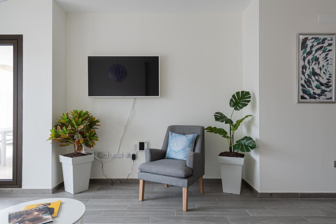 Homeforguest Flat With Large Terrace In Modern Residential Complex With Swimming Pool Caleta De Fuste Εξωτερικό φωτογραφία
